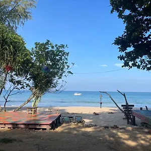 Semesteranläggning (resort) Sanctuary Lanta